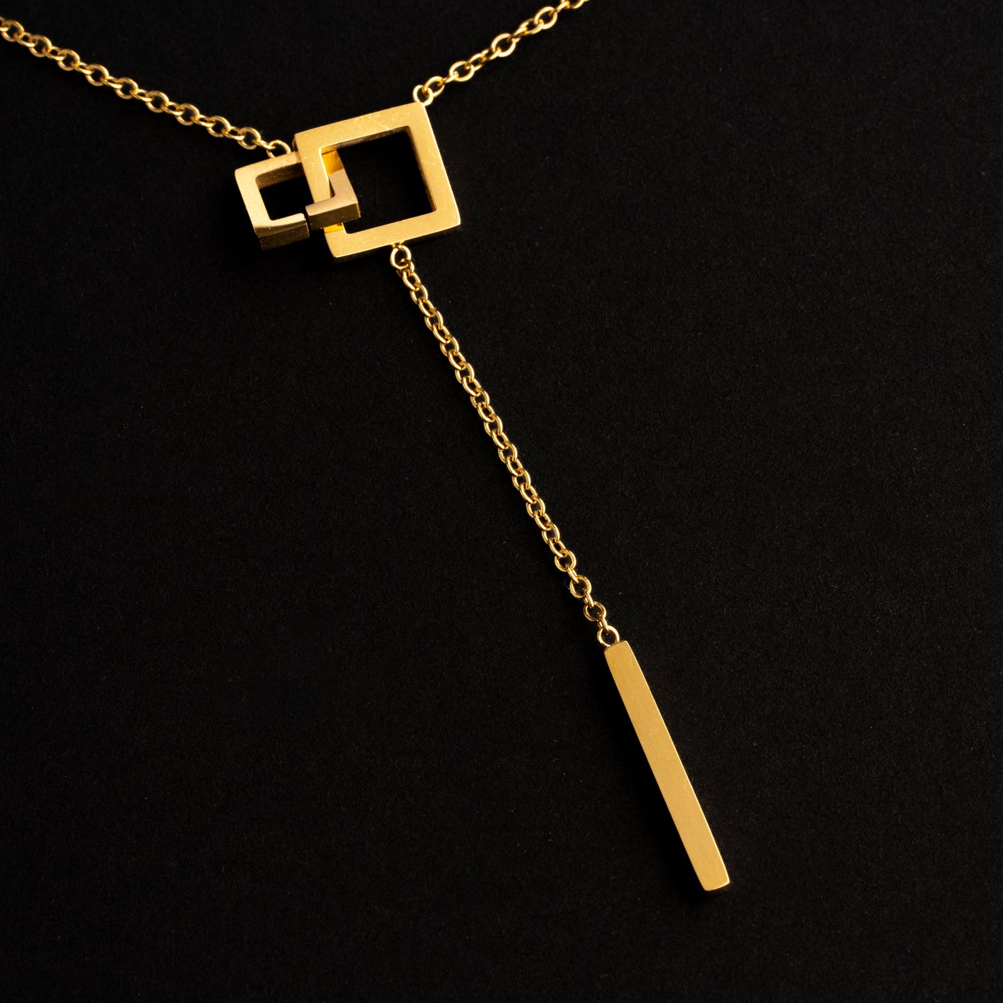 Колие "Golden Angle"